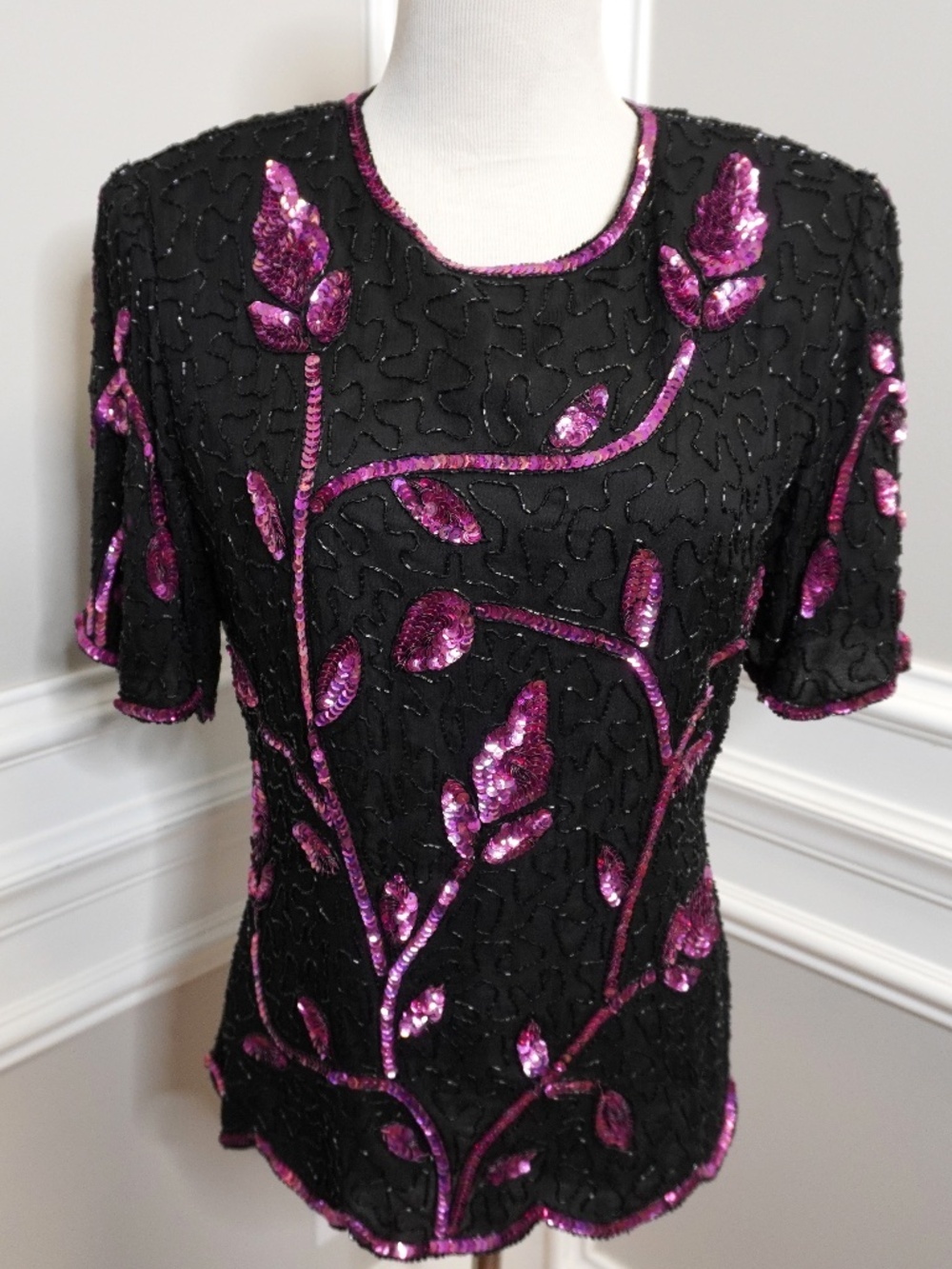 Stenay Vintage Pink Leaf Sequins Black Scalloped Beaded Silk Top Blouse, Size S
